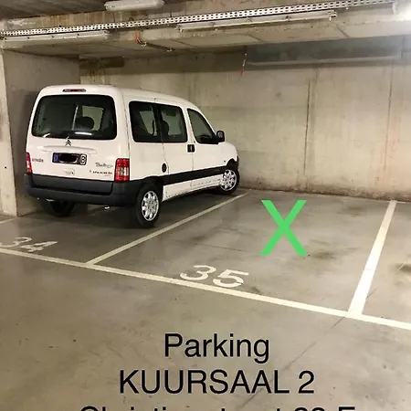 Westminster - Free Parking * Ostend