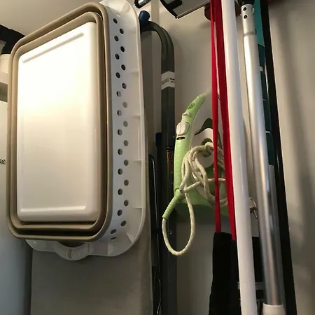 Westminster - Free Parking Apartment